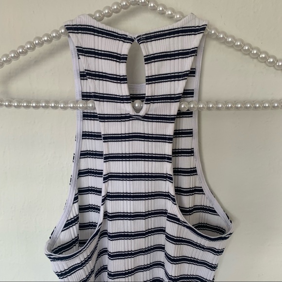 Frame Racerback Keyhole Tank - Picture 9 of 12